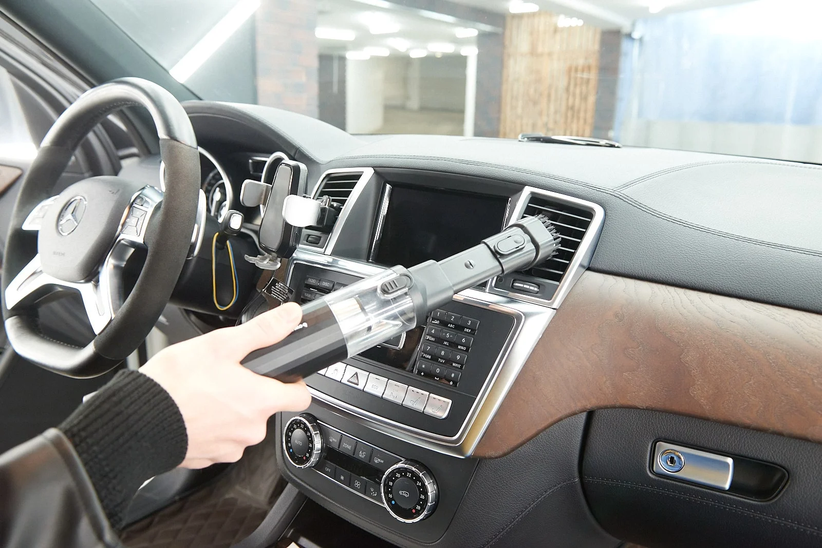 wireless handheld car vacuum cleaner for Nissan Frontier
